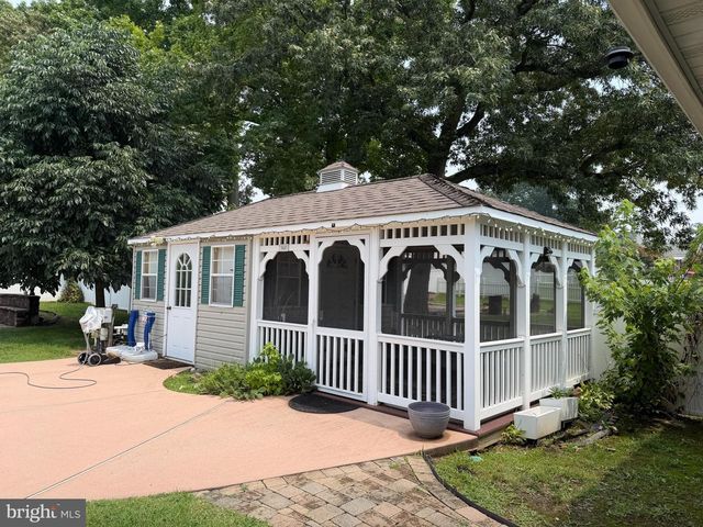 734 ESSEX AVE, Baltimore, MD 21221