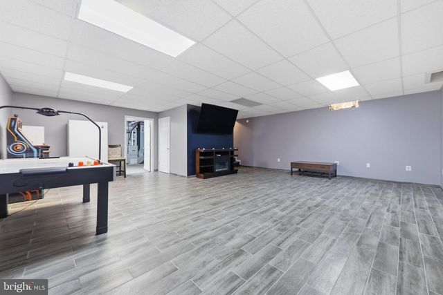 734 ESSEX AVE, Baltimore, MD 21221