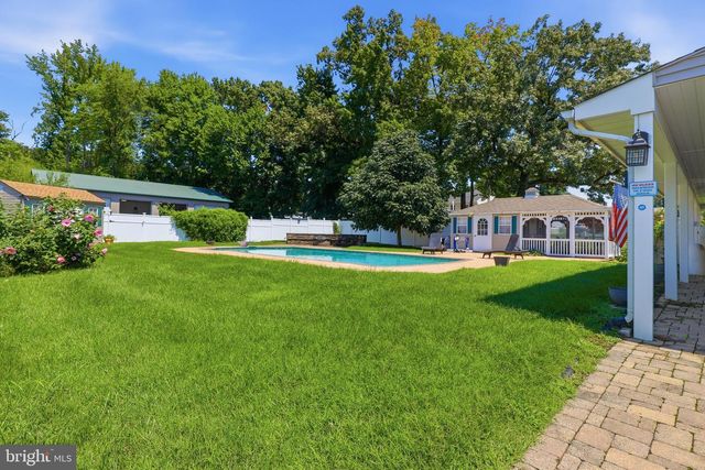 734 ESSEX AVE, Baltimore, MD 21221