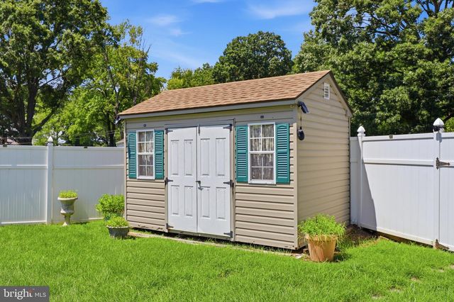 734 ESSEX AVE, Baltimore, MD 21221