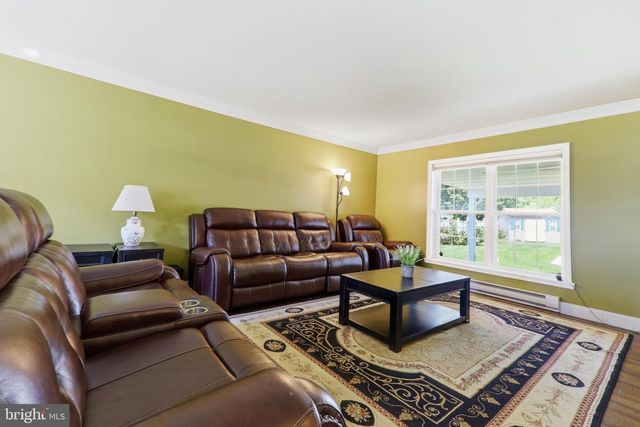734 ESSEX AVE, Baltimore, MD 21221