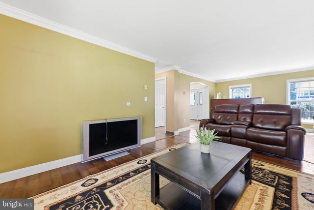 734 ESSEX AVE, Baltimore, MD 21221