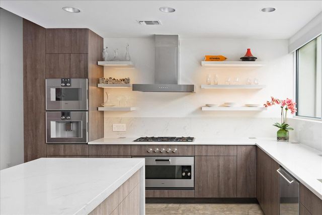 2301 S 5th ST 11, Austin, TX 78704