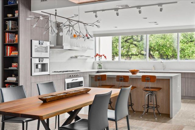 2301 S 5th ST 11, Austin, TX 78704