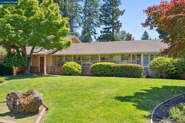 304 Willoughby Court, Lafayette, CA 94549