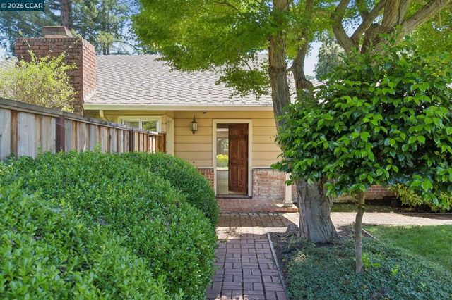 304 Willoughby Court, Lafayette, CA 94549