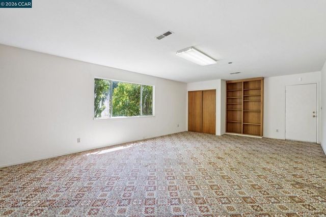 304 Willoughby Court, Lafayette, CA 94549