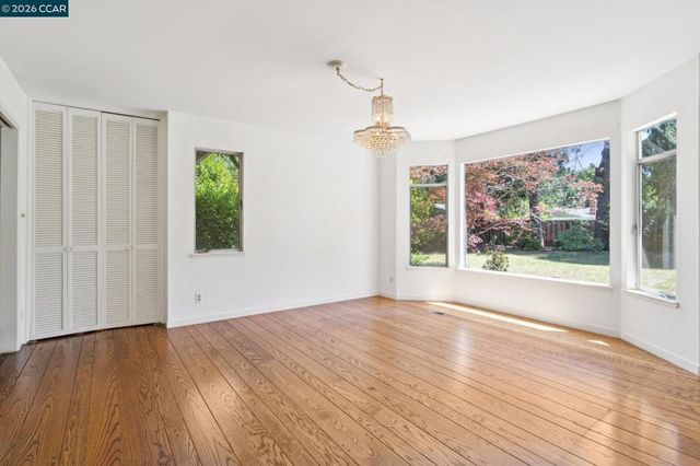304 Willoughby Court, Lafayette, CA 94549