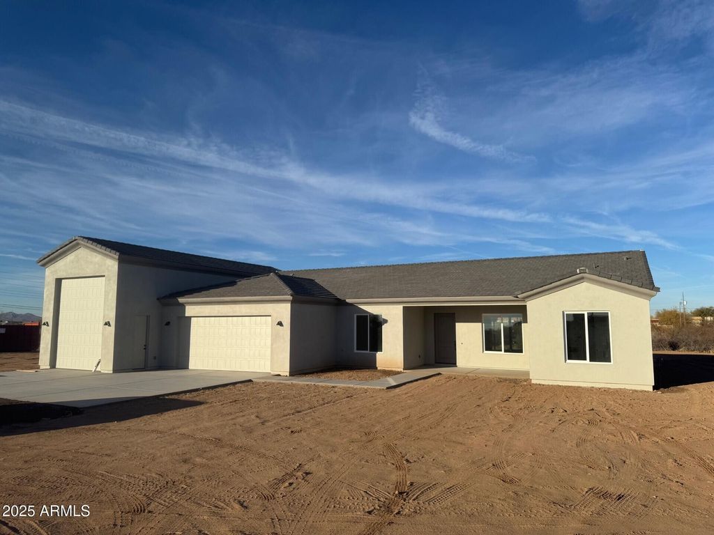 28328 N 220TH Avenue, Wittmann, AZ 85361