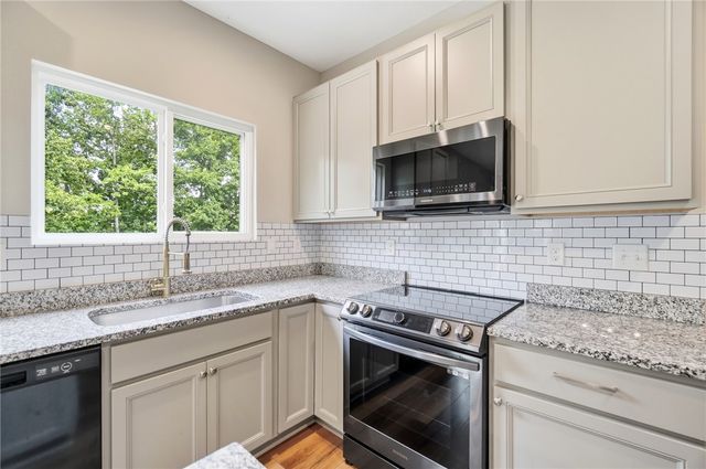 1647 Arden Bend, Fairborn, OH 45324