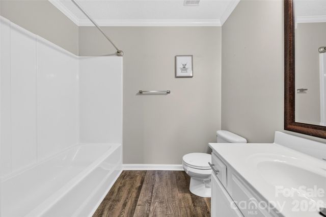 140 Locomotive Lane 107, Mooresville, NC 28115