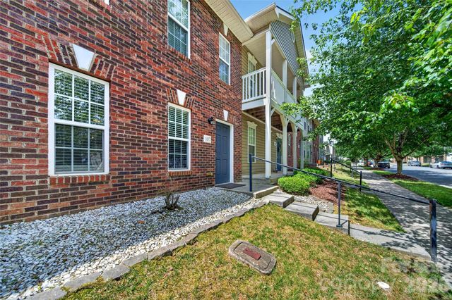 140 Locomotive Lane 107, Mooresville, NC 28115