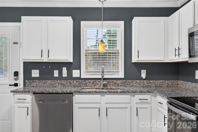 140 Locomotive Lane 107, Mooresville, NC 28115