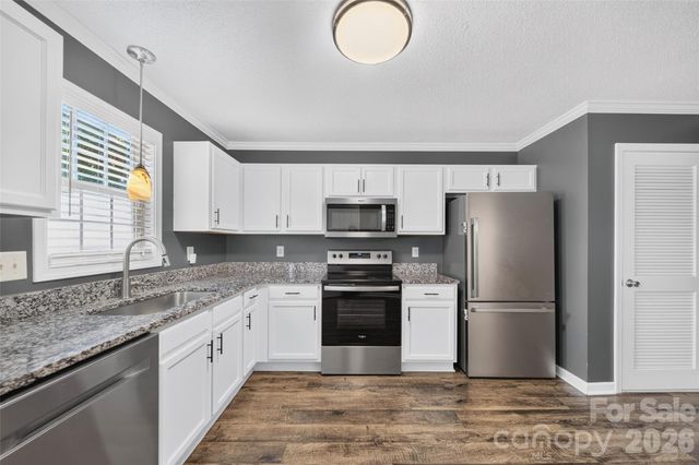 140 Locomotive Lane 107, Mooresville, NC 28115