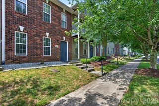 140 Locomotive Lane 107, Mooresville, NC 28115