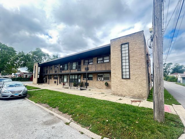 12500 S Lincoln Street, Calumet Park, IL 60827