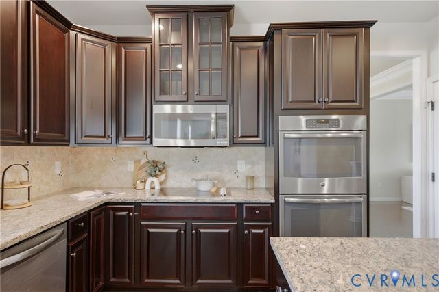 1819 White Mountain Dr, Chester, VA 23836