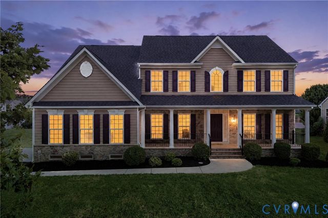 1819 White Mountain Dr, Chester, VA 23836