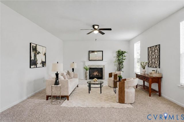 1819 White Mountain Dr, Chester, VA 23836