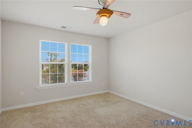 1819 White Mountain Dr, Chester, VA 23836