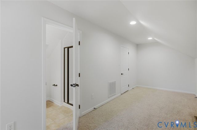 1819 White Mountain Dr, Chester, VA 23836