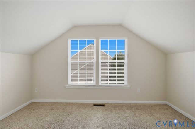 1819 White Mountain Dr, Chester, VA 23836