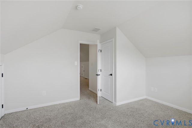 1819 White Mountain Dr, Chester, VA 23836