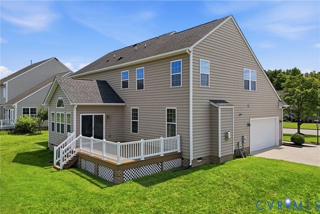 1819 White Mountain Dr, Chester, VA 23836