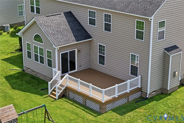 1819 White Mountain Dr, Chester, VA 23836