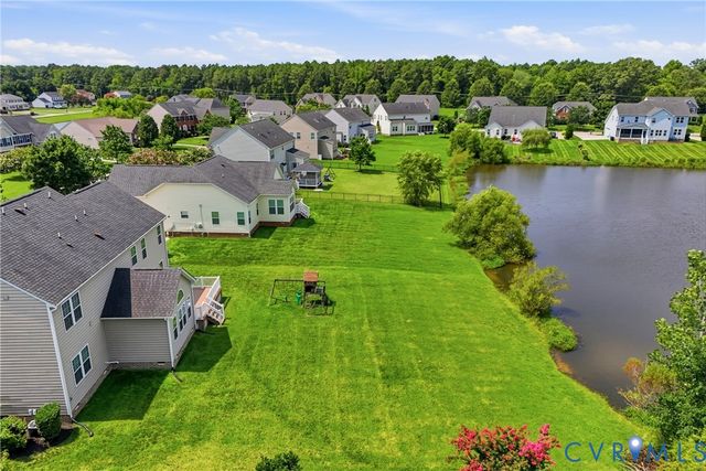 1819 White Mountain Dr, Chester, VA 23836