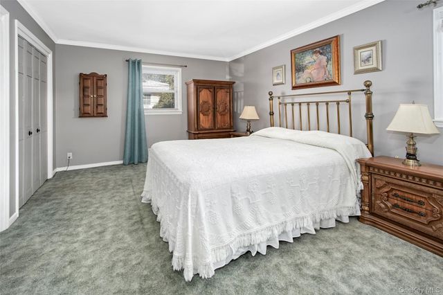 107 Parkview Road, Elmsford, NY 10523