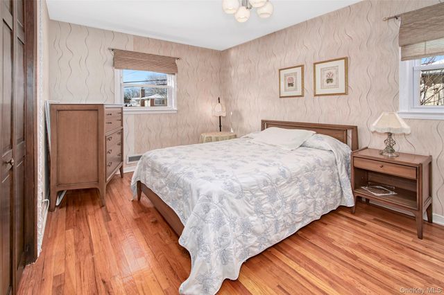 107 Parkview Road, Elmsford, NY 10523