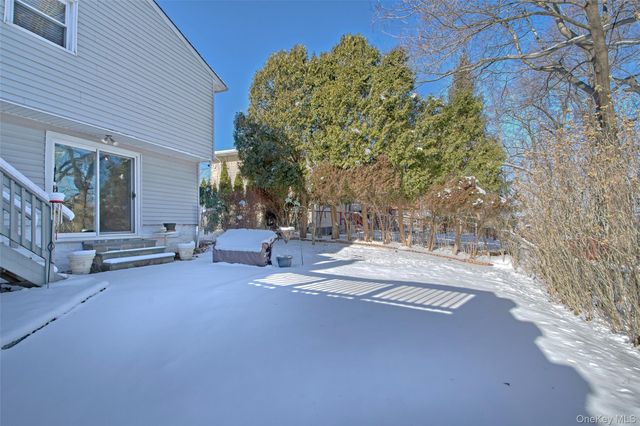 107 Parkview Road, Elmsford, NY 10523