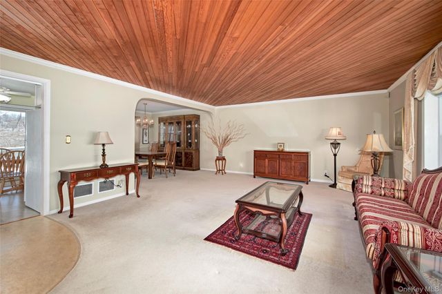 107 Parkview Road, Elmsford, NY 10523