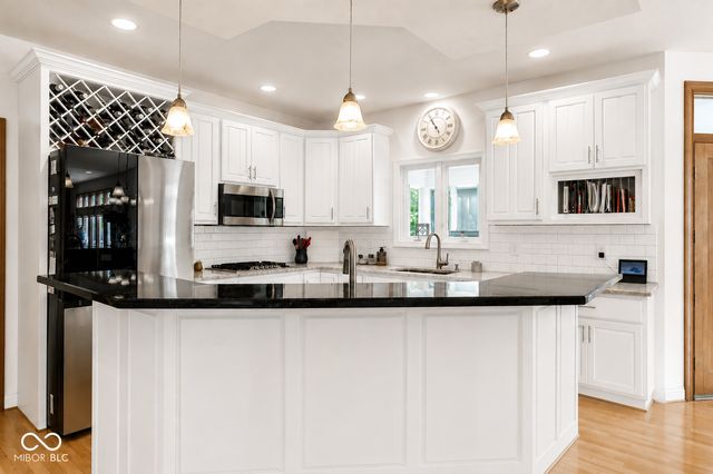 8989 Bay Breeze Lane, Indianapolis, IN 46236