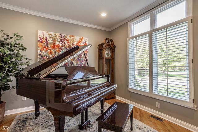 8989 Bay Breeze Lane, Indianapolis, IN 46236
