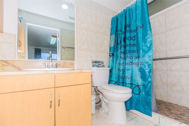 1031 Gulick Avenue, Honolulu, HI 96819