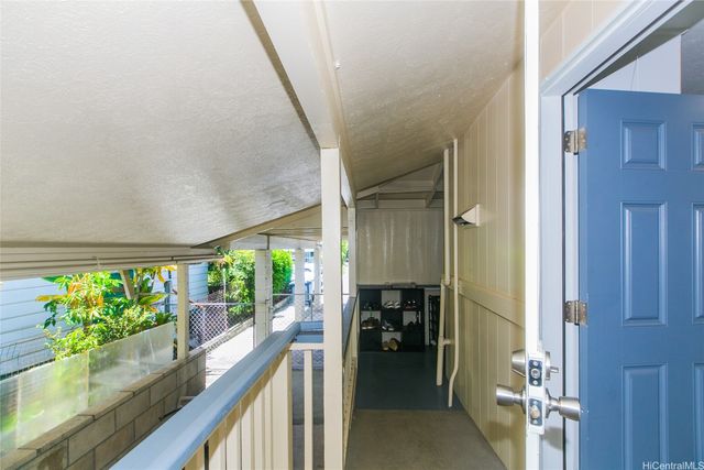 1031 Gulick Avenue, Honolulu, HI 96819