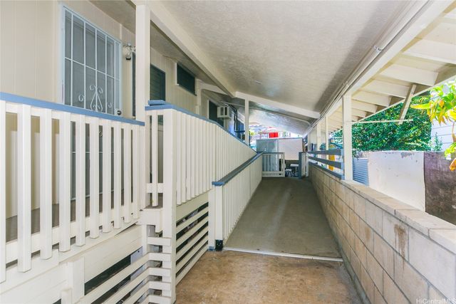 1031 Gulick Avenue, Honolulu, HI 96819