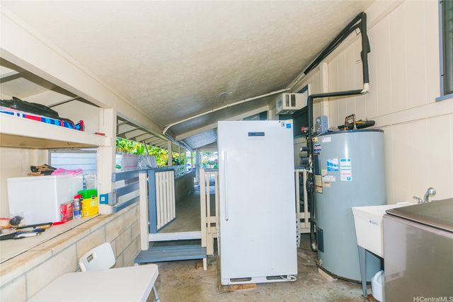 1031 Gulick Avenue, Honolulu, HI 96819