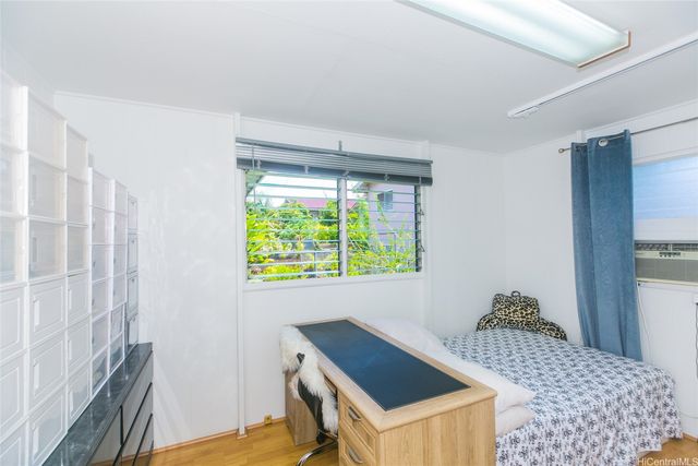 1031 Gulick Avenue, Honolulu, HI 96819