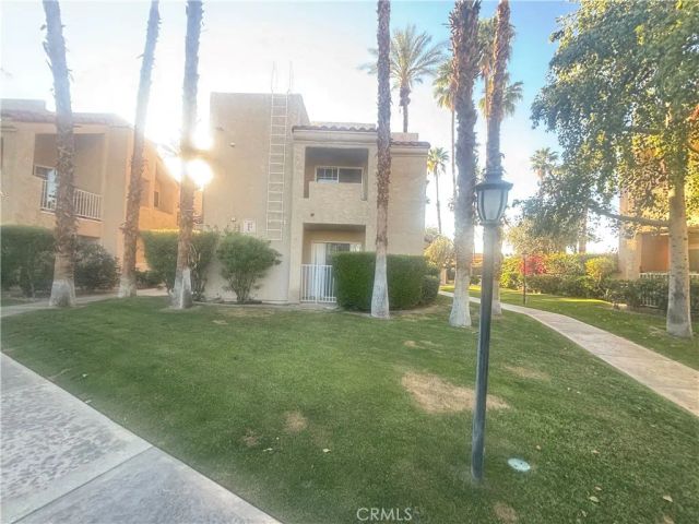 2700 Lawrence Crossley 84, Palm Springs, CA 92264