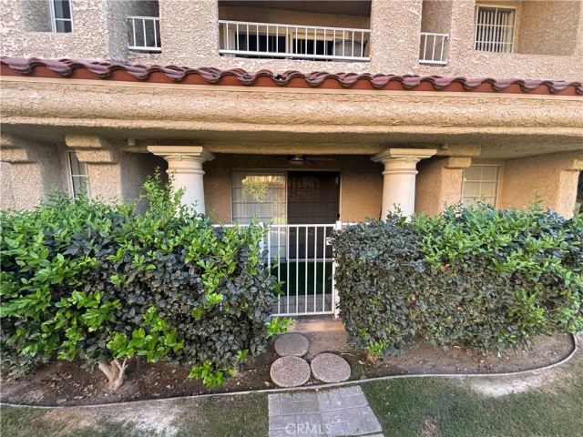 2700 Lawrence Crossley 84, Palm Springs, CA 92264