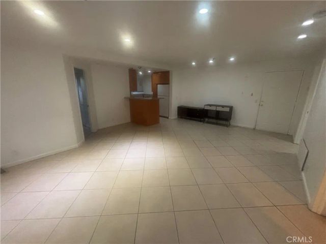 2700 Lawrence Crossley 84, Palm Springs, CA 92264