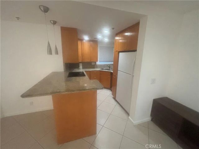 2700 Lawrence Crossley 84, Palm Springs, CA 92264