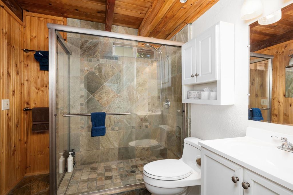 Image 19 of property listing at 5570 Grayling Road, Mariposa, CA 95338