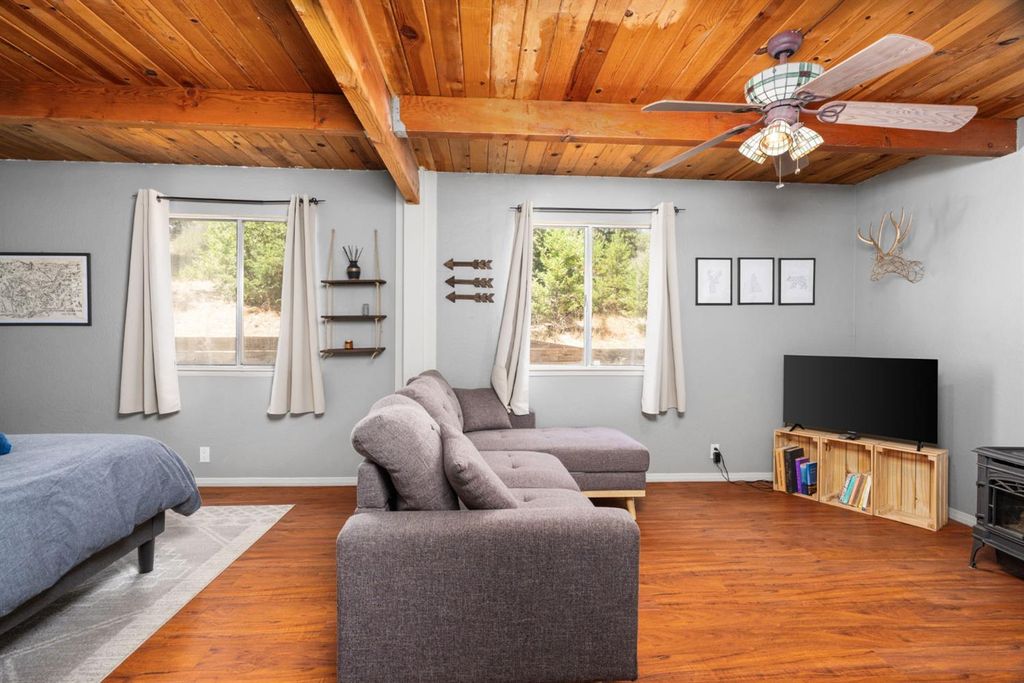 Image 20 of property listing at 5570 Grayling Road, Mariposa, CA 95338