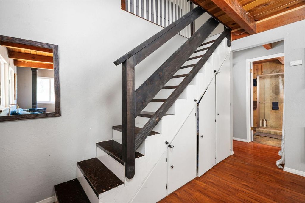 Image 25 of property listing at 5570 Grayling Road, Mariposa, CA 95338