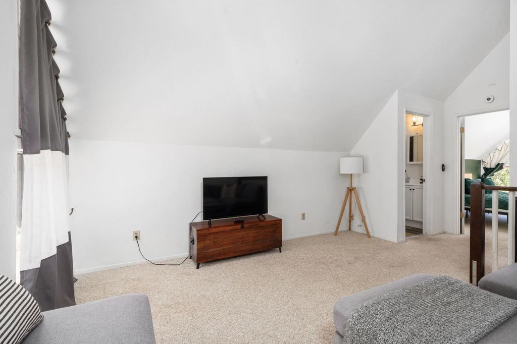 Image 31 of property listing at 5570 Grayling Road, Mariposa, CA 95338
