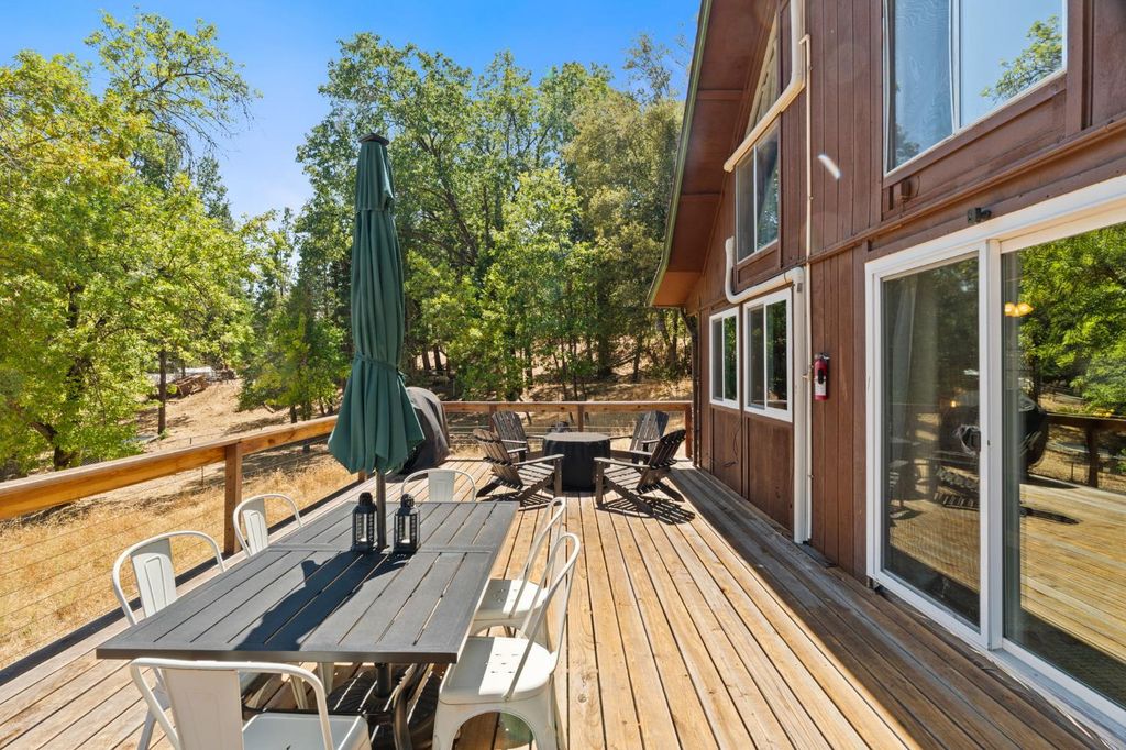Image 35 of property listing at 5570 Grayling Road, Mariposa, CA 95338